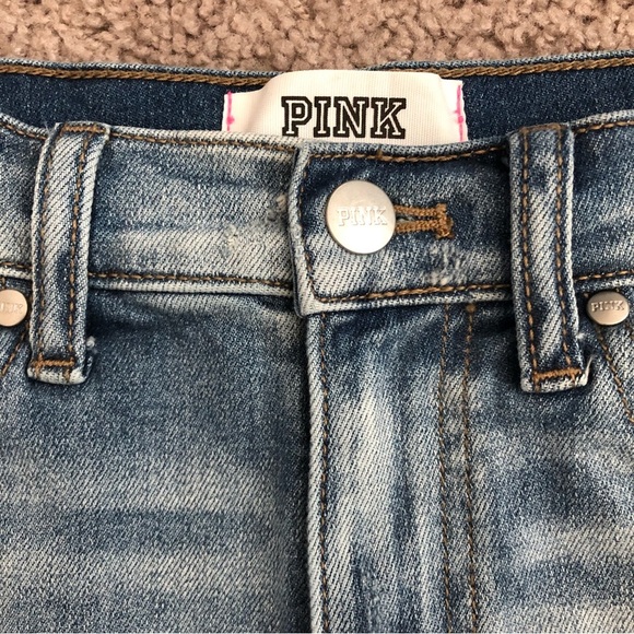 Pink Victoria’s Secret Denim Short Womens 4 - Picture 5 of 10